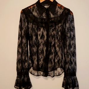 EXPRESS LONG-SLEEVE LACE BUTTON